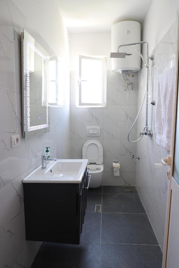 Apartment Daniel Center Berat
